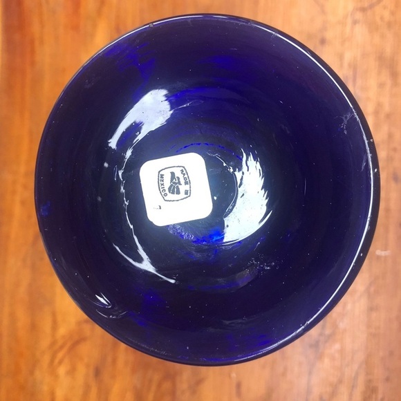 Set of 4 Mexican Mouth Blown Martini Glasses Light Green with Blue Rim & Base - Picture 14 of 16